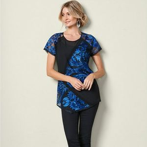 Venus lace top